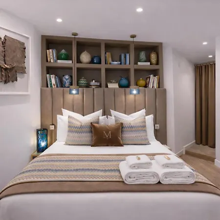 Appartamento N Sublime Avec Sauna Dans Le 17e